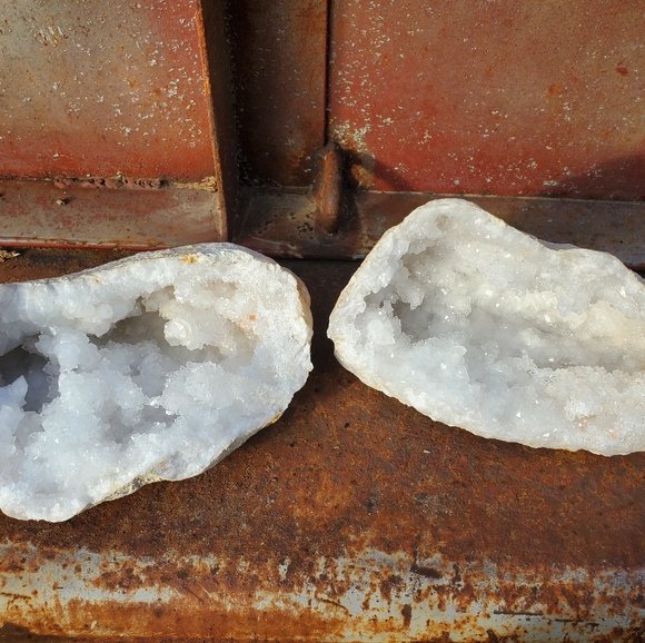 Massive Moroccan Geode - Picture 9 of 12